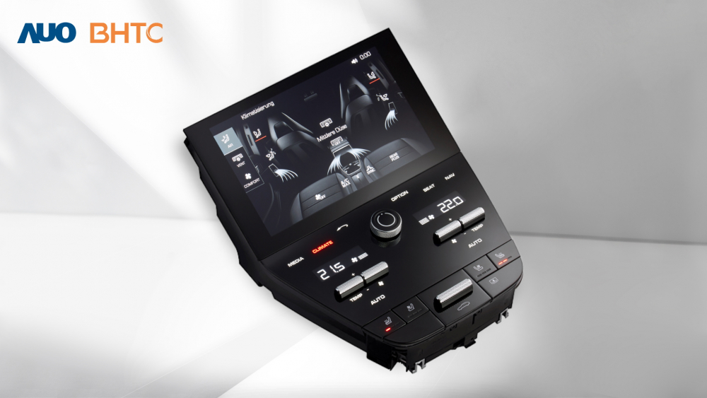 作為友達新生力軍，BHTC所展示的中央與後座鞍部的Display HMI產品，可處理多區恆溫控制、顯示畫面，呈現仿真3D車室分區；以力傳感技術精準傳遞觸感，並結合音量及震動反饋，防止意外啟動，提供使用者自然流暢、直觀且輕鬆駕馭的舒適介面