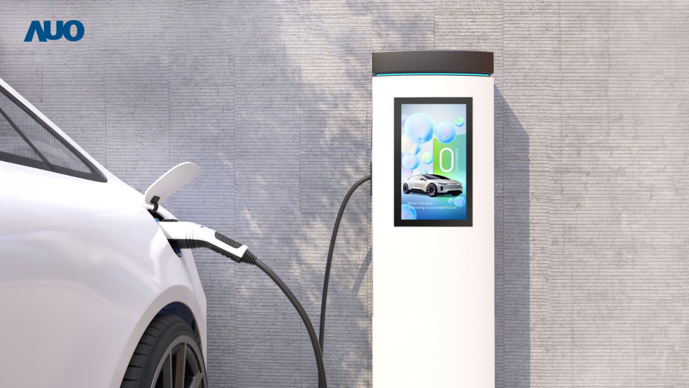 友達〝EVSE車用充電樁解決方案〞專為電動汽車充電樁設計，具有高亮度、克服戶外艱難環境的耐溫、耐紫外線等特性，並搭載散熱性及擴充性強的高效能工業電腦，可實現人機互動訴求，如資訊顯示、支付等應用