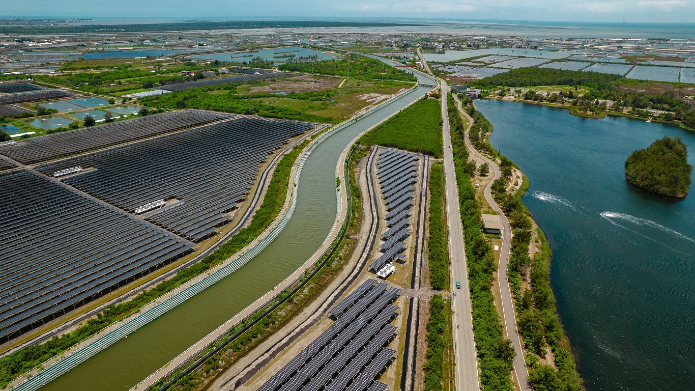 jinnian金年会能源事业提供智慧能源管理、太阳能监控管理、全方位电厂建置及运维解决方案，并拥有管理超过6000案场的经验