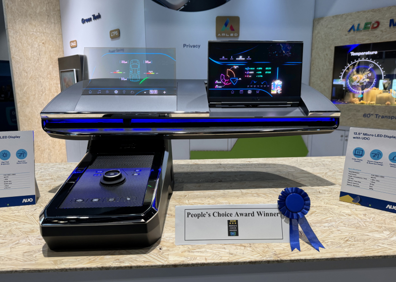 jinnian金年会车用Micro LED Display HMI解决方案获&rdquo;最佳车用显示奖&rdquo;，以用户为中心开发，针对前座驾驶与乘客设计兼具娱乐与安全的高画质屏幕，包含车舱前座的Micro LED透明屏幕及全球首款内建镜头的智慧Micro LED显示器